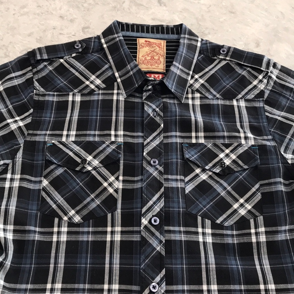 Short sleeve shirt